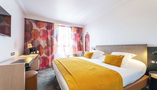 Superior Room, 1 King Bed