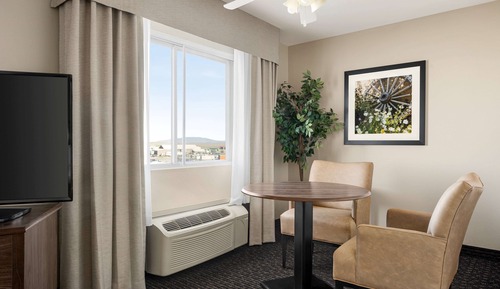 Deluxe Room, 1 King Bed, Non Smoking