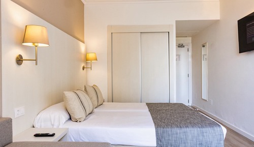 Twin Room, Balcony (3 adults - no water park included)