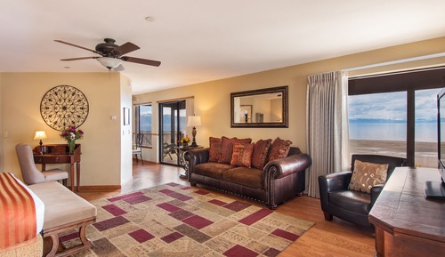 Standard Room, 1 King Bed, Lakeside