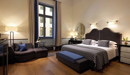 Deluxe Room, Courtyard View
