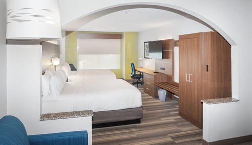 Suite, 2 Queen Beds