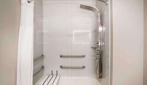 Room, 2 Queen Beds, Mobility Accessible, Non Smoking (Roll-In Shower)