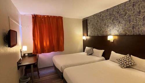 Standard Room, 2 Double Beds
