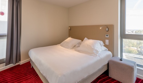 APARTMENT (DOUBLE BED AND SOFA BED)