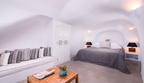 Mentha Cave Suite with Caldera View & Hot Tub