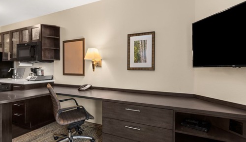Studio Suite, 1 Queen Bed, Accessible (Communication Accessible)