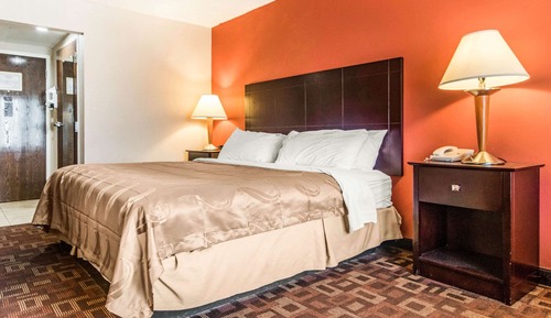 Standard Room, 1 King Bed, Non Smoking
