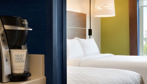 Standard Room, 2 Queen Beds, Accessible (Accessible Tub)