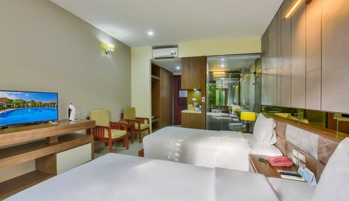 Deluxe Double Room Single Use, Garden View