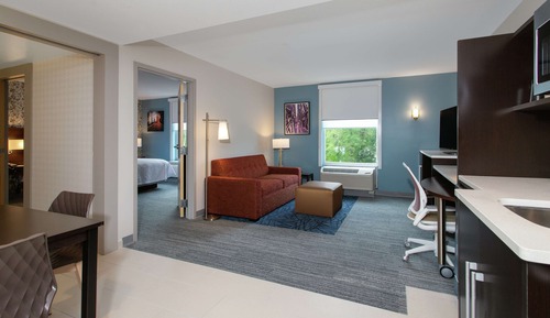 Studio, 2 Queen Beds, Accessible, Bathtub