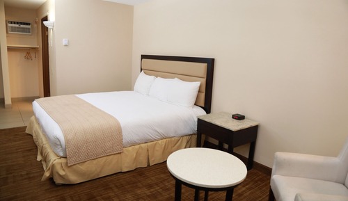 Basic Single Room, 1 Queen Bed, Non Smoking