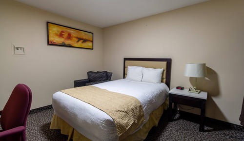 Deluxe Suite, Non Smoking, Mountain View