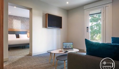 Junior Suite, 1 King Bed
