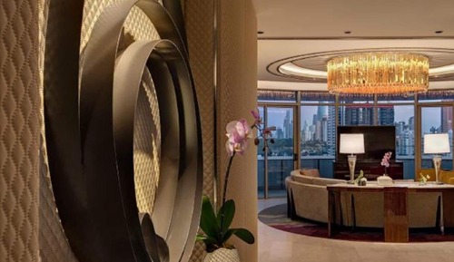 Penthouse Suite