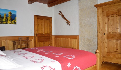 Double Room (Gentiane)