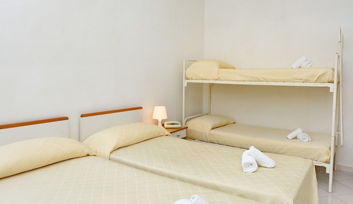 Economy Quadruple Room