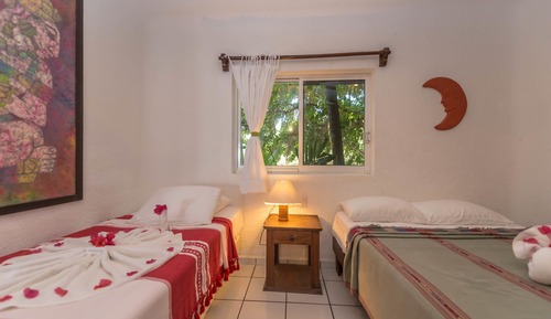 Condo, 2 Bedrooms, Beachfront