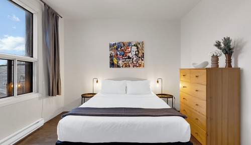 Superior Apartment, 3 Bedrooms, Patio, City View (Avenue Central Suite 1277)