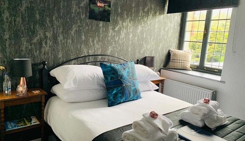 Classic Double Room, Ensuite, Garden View