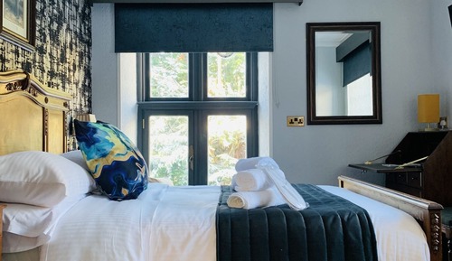 Superior Double Room, Ensuite, Garden View