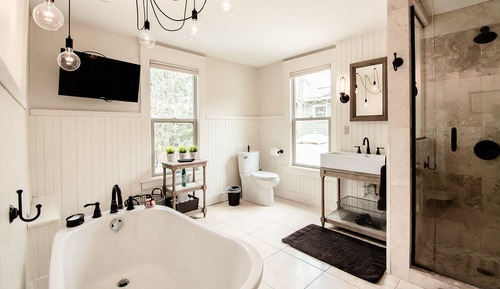 Deluxe Apartment, Private Bathroom, City View (Studio 555)