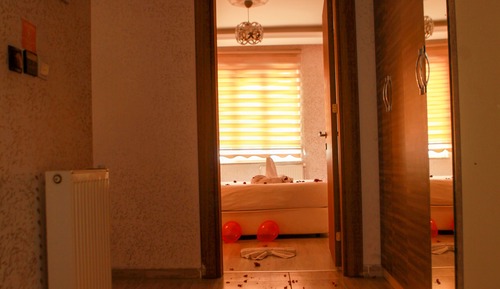 Suite, City View
