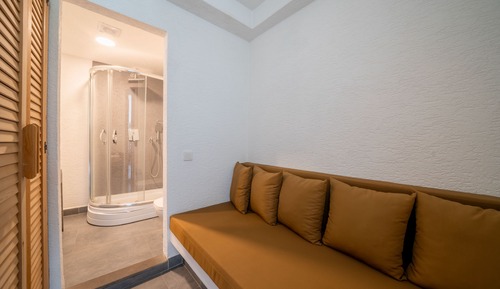 Family Quadruple Room, Balcony, Garden View
