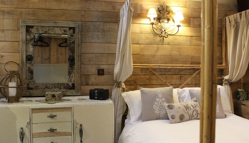 Deluxe Cabin