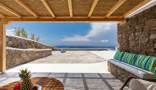 Studio, Sea View