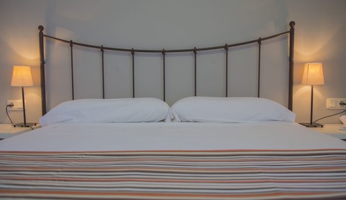 Double Room, 1 Double or 2 Twin Beds