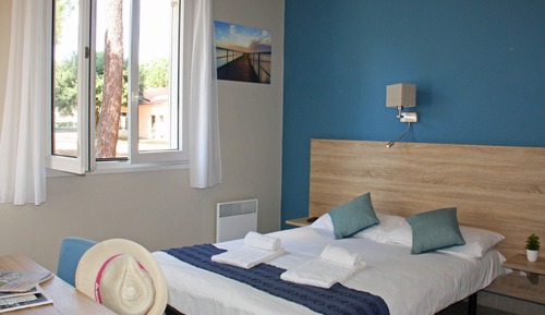 Room, 2 Bedrooms, Connecting Rooms