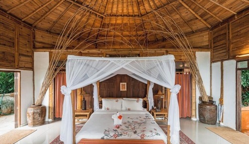 Grand Pool Villa
