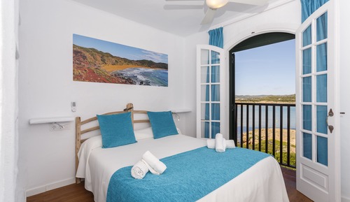 Apartment, 2 Bedrooms, Partial Sea View