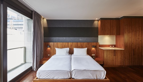 Suite, 2 Bedrooms, Balcony (Suite L)