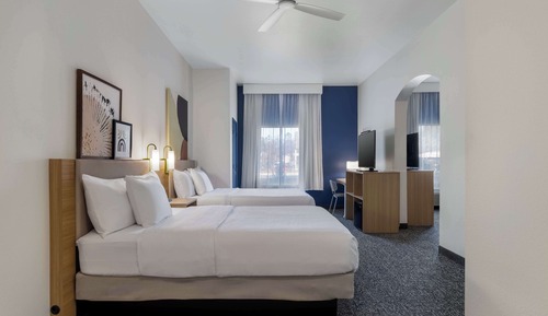 Studio, Multiple Beds