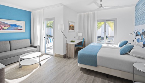 Family Superior Junior Suite (3 adults and 2 children)