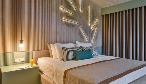 Deluxe Studio Suite, 1 King Bed, Jetted Tub