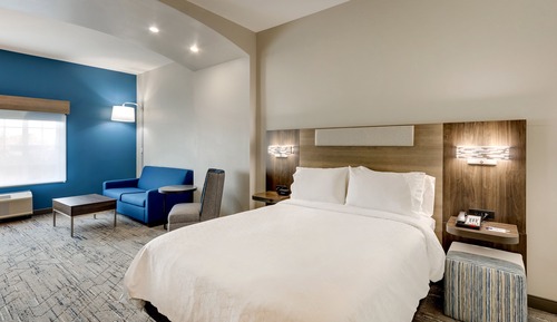 Room, 1 Queen Bed, Accessible (Comms Accessible. Roll-In Shower)