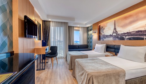 Standard Triple Room, Balcony