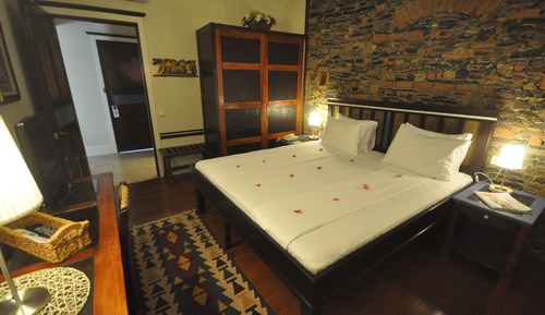 Suite, Garden View