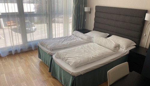 Standard Twin Room (Fjord View)