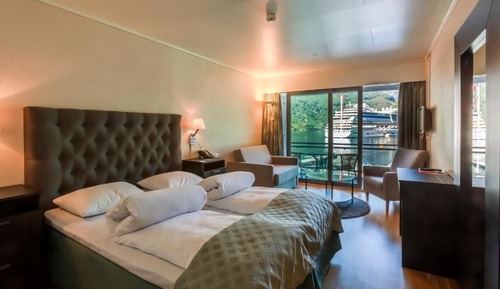 Superior Double or Twin Room (Fjord View)