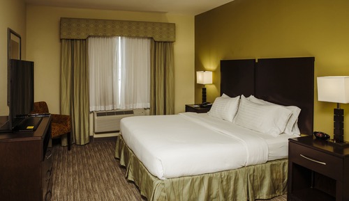 Standard Room, 1 King Bed
