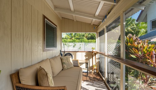 Canal Cottage B