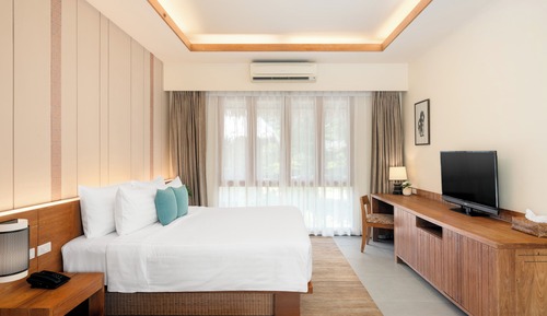 Deluxe Bungalow, 1 King Bed (Garden)