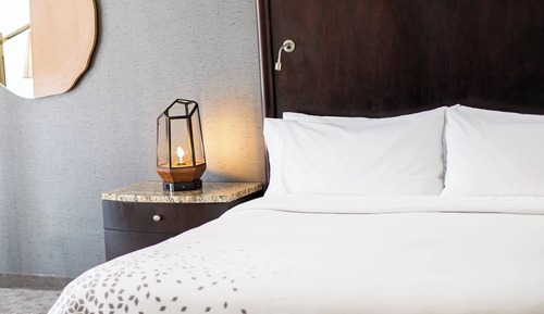 Club Room, 1 King Bed