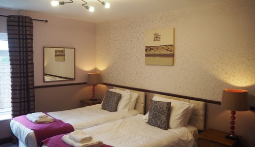 Twin Room, Ensuite