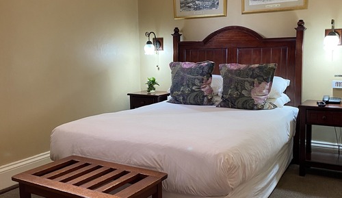 Standard Room, Courtyard Area