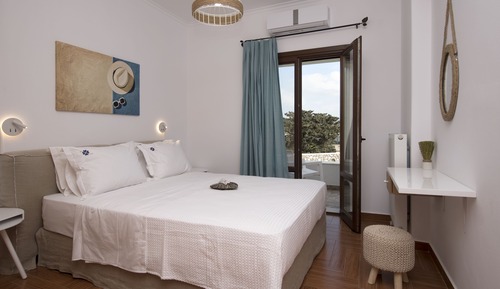 Romantic Villa, 1 King Bed with Sofa bed, Accessible, Pool View